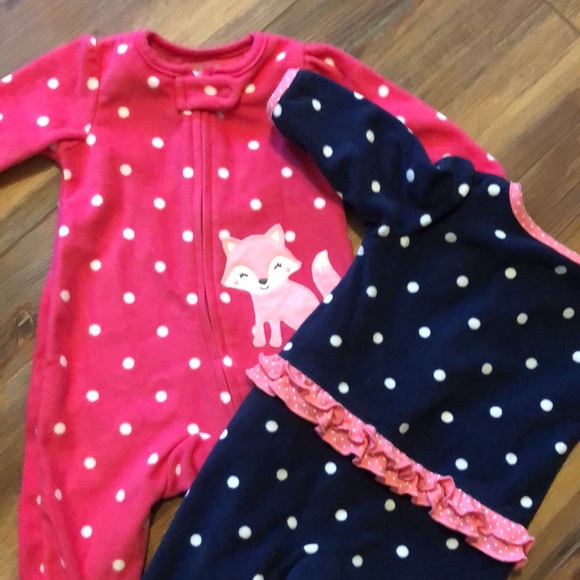 Carter’s sleepers (fleece) - Picture 2 of 3